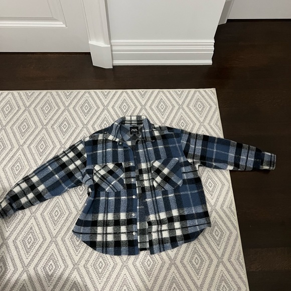 Zara Shacket - Picture 2 of 4